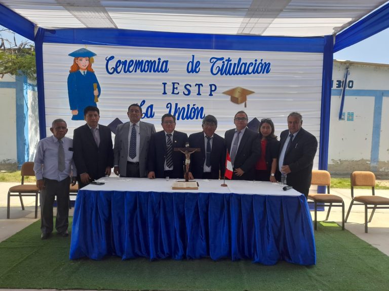 Ceremonia de entrega de títulos de profesional técnico del IESTP. «LA UNIÓN» 2023